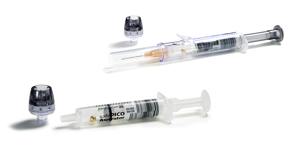 <i>safe</i>PICO à remplissage automatique et seringue d’aspiration <i>safe</i>PICO